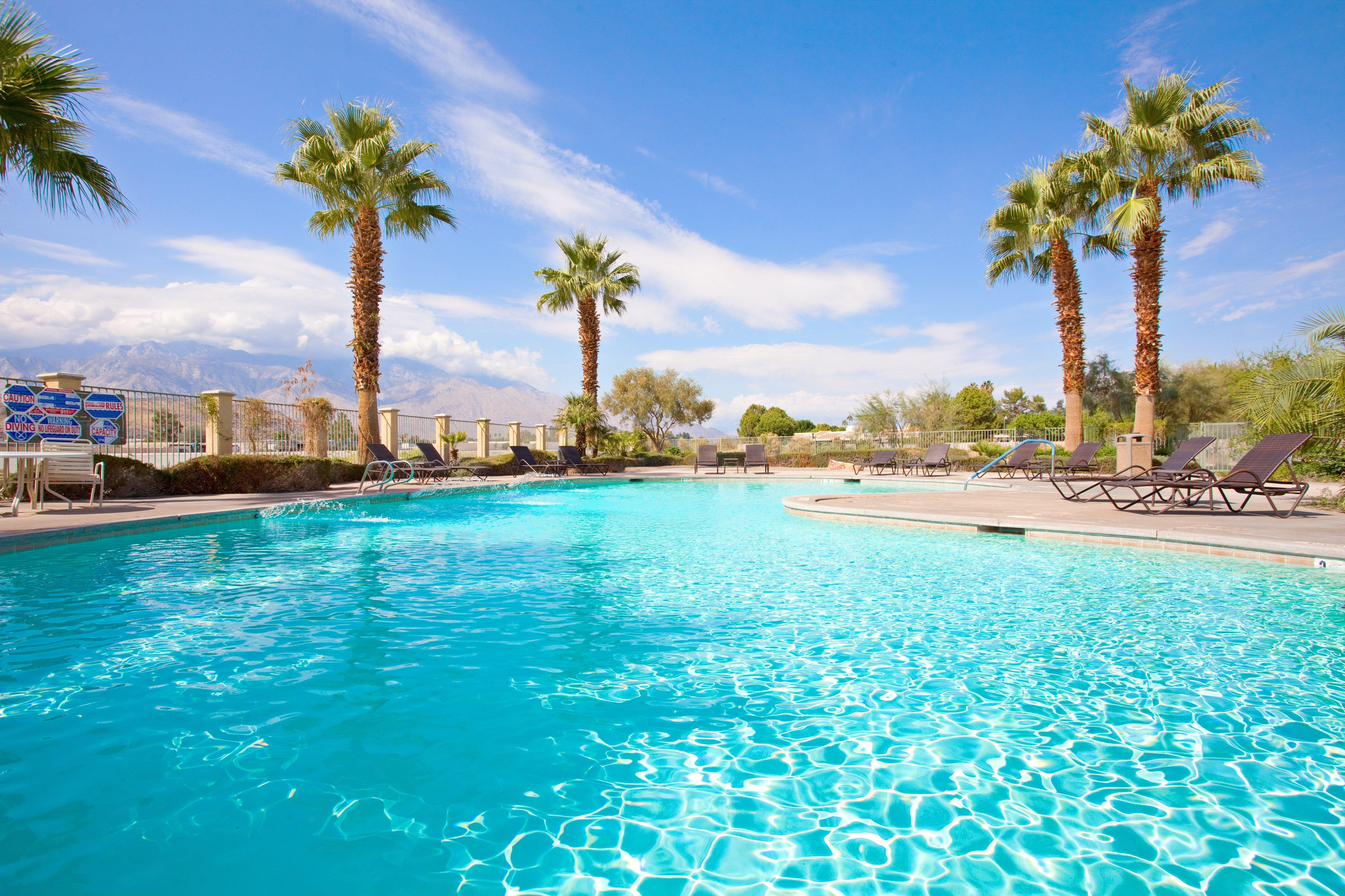 Hampton Inn & Suites קת'דרל סיטי מראה חיצוני תמונה