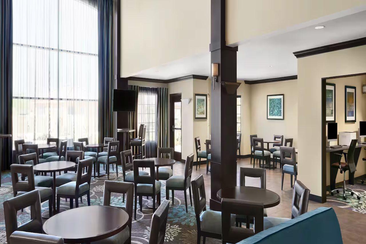Hampton Inn & Suites קת'דרל סיטי מראה חיצוני תמונה