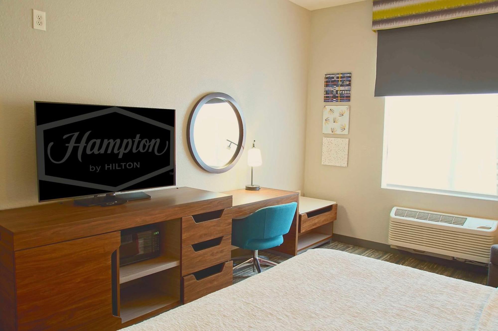 Hampton Inn & Suites קת'דרל סיטי מראה חיצוני תמונה