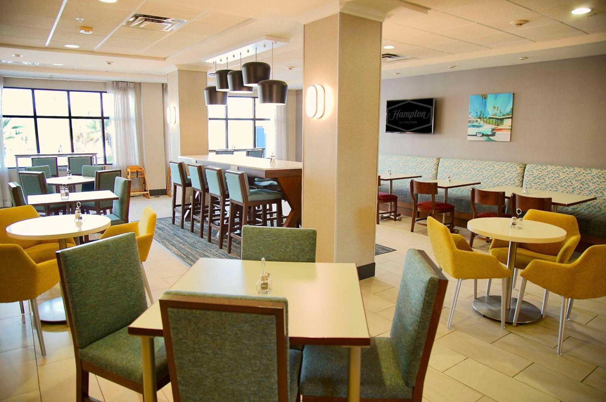 Hampton Inn & Suites קת'דרל סיטי מראה חיצוני תמונה