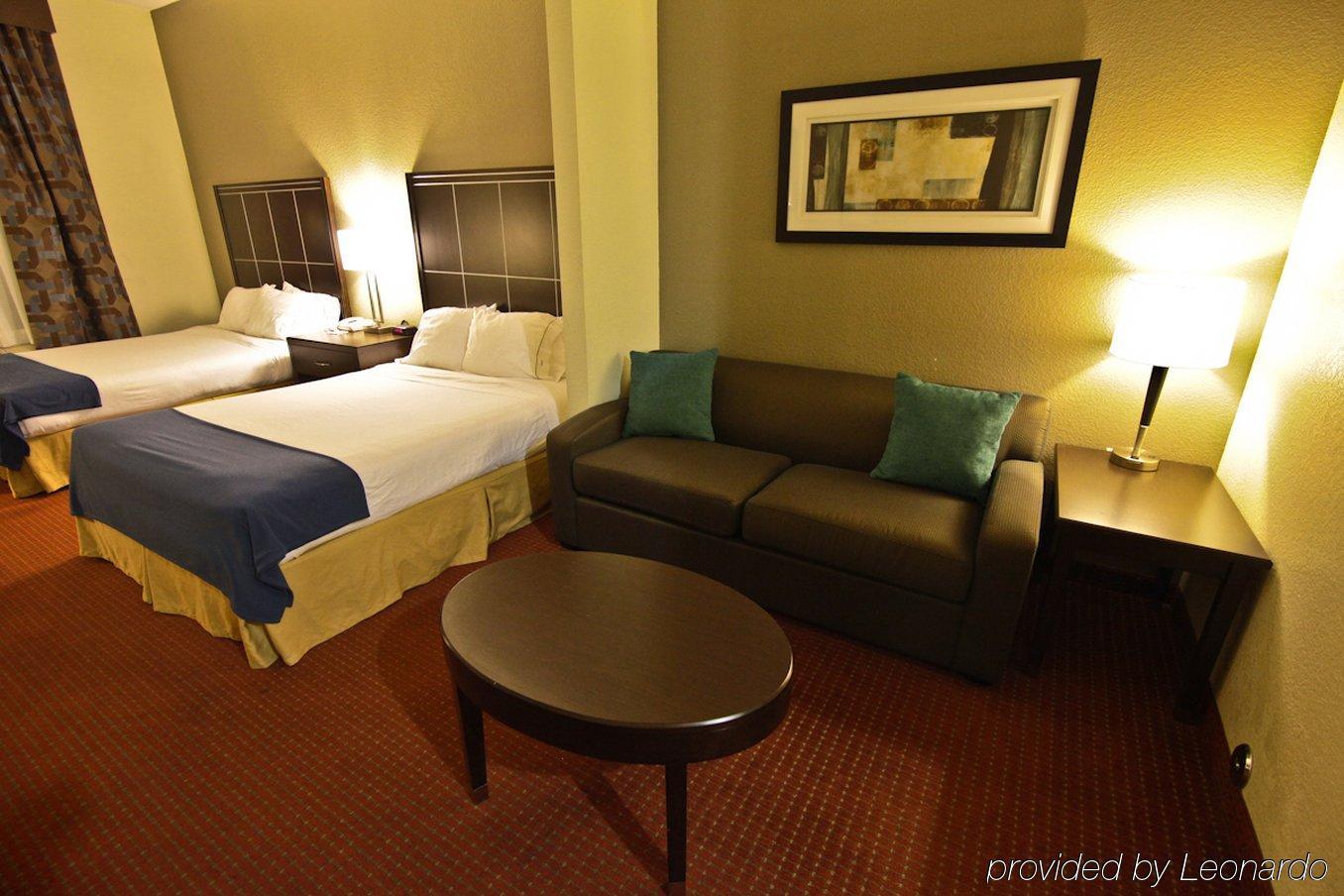 Hampton Inn & Suites קת'דרל סיטי חדר תמונה