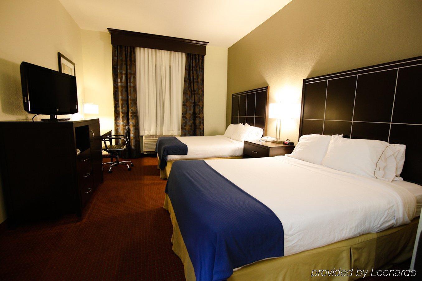 Hampton Inn & Suites קת'דרל סיטי חדר תמונה