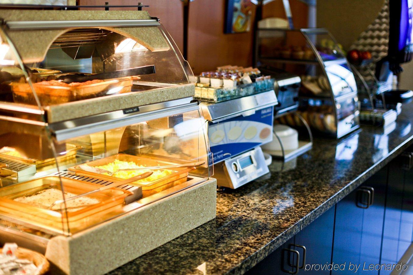 Hampton Inn & Suites קת'דרל סיטי מסעדה תמונה